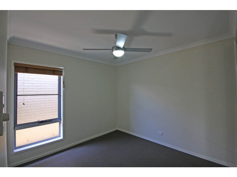 27 Sunshine Crescent, Caloundra West QLD 4551