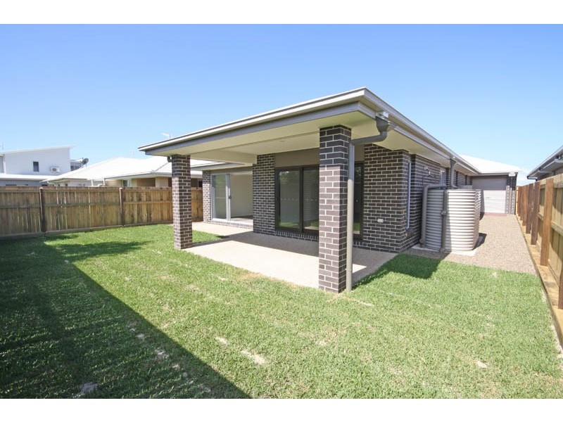 27 Sunshine Crescent, Caloundra West QLD 4551