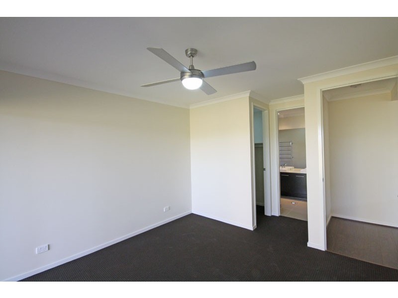 5 Mantis Crescent, Caloundra West QLD 4551