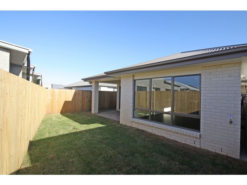 5 Mantis Crescent, Caloundra West QLD 4551