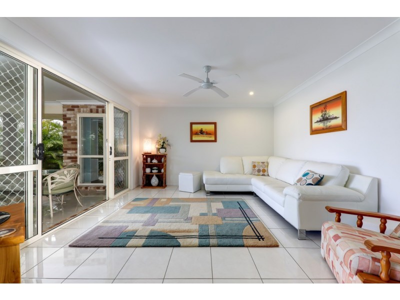 37 High Park Crescent, Little Mountain QLD 4551