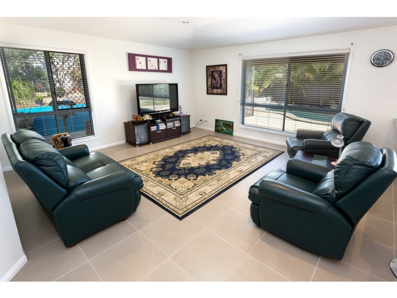 15 Kingsley Court, Little Mountain QLD 4551