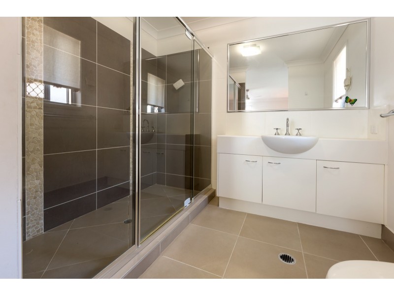 15 Kingsley Court, Little Mountain QLD 4551