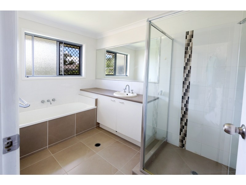 15 Kingsley Court, Little Mountain QLD 4551