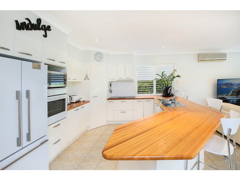 17 Tibrogargan Pl, Pelican Waters QLD 4551