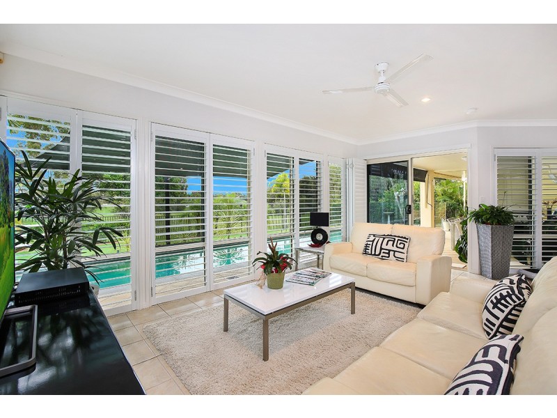 17 Tibrogargan Pl, Pelican Waters QLD 4551