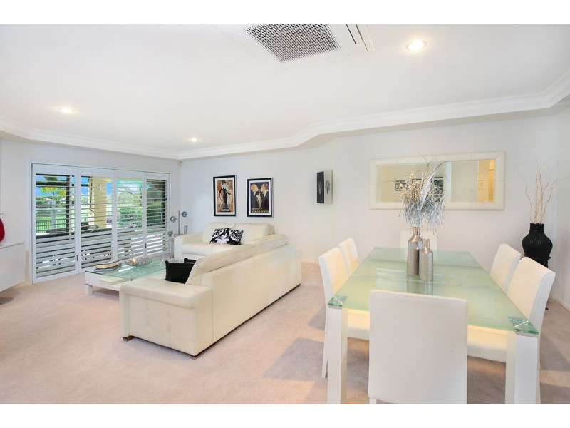 17 Tibrogargan Pl, Pelican Waters QLD 4551