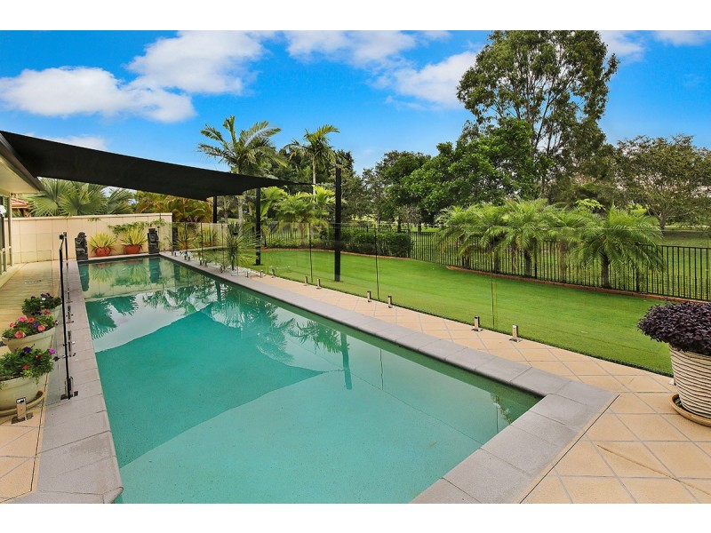 17 Tibrogargan Pl, Pelican Waters QLD 4551
