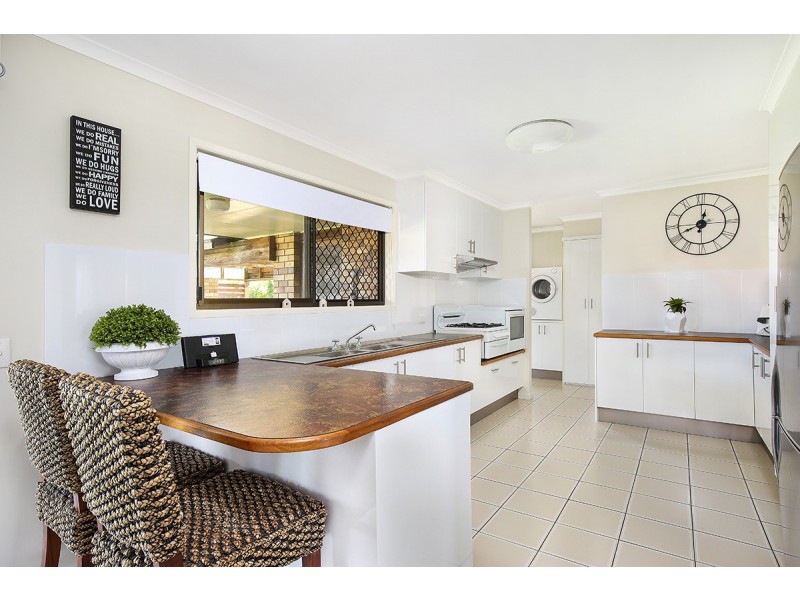 86 Wavell Ave, Golden Beach QLD 4551