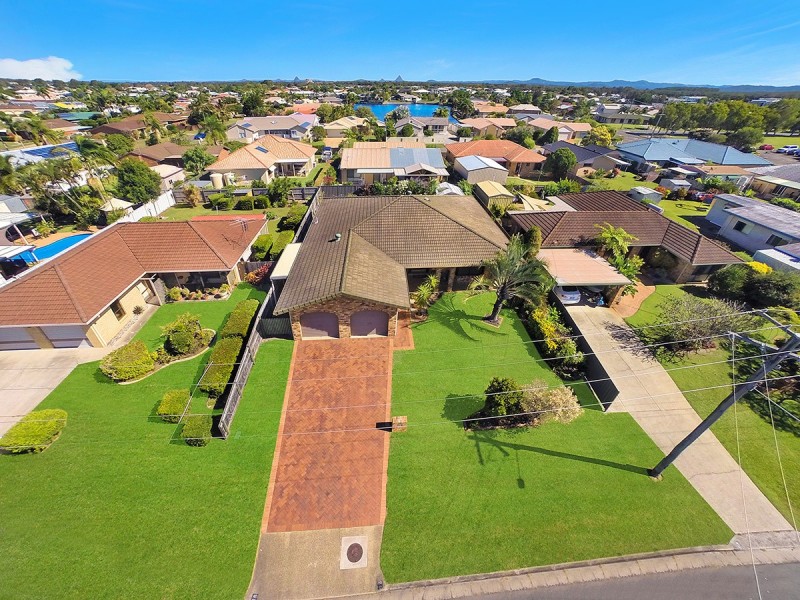 86 Wavell Ave, Golden Beach QLD 4551