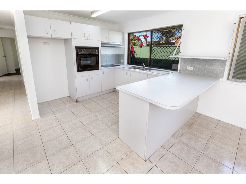 5 Dahlia St, Bokarina QLD 4575