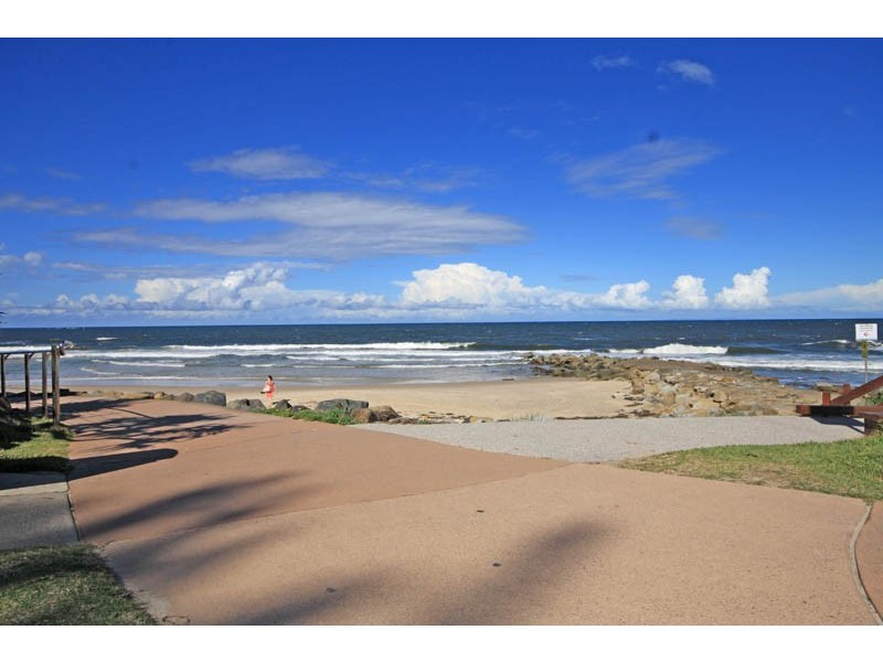 2/7 Dingle Avenue – Beachcomber, Kings Beach QLD 4551