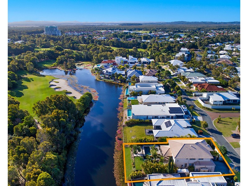 13 Rutherford Pl, Pelican Waters QLD 4551