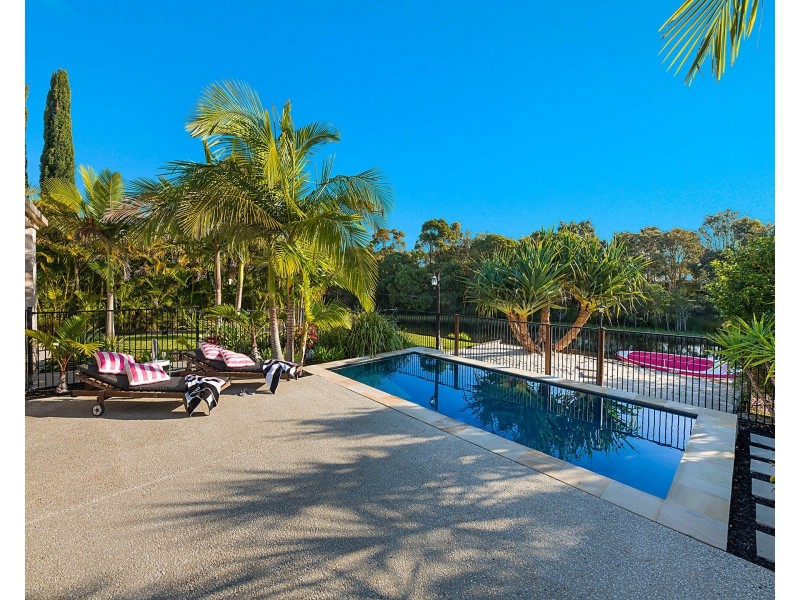 13 Rutherford Pl, Pelican Waters QLD 4551