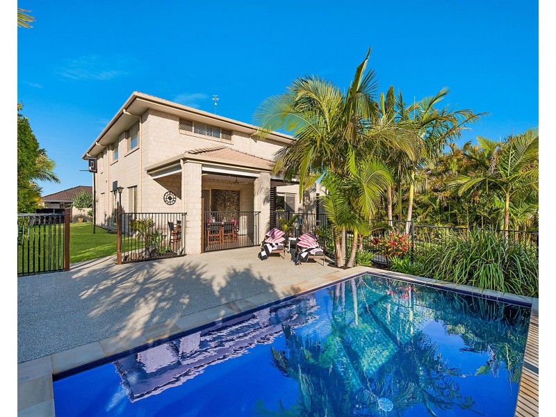 13 Rutherford Pl, Pelican Waters QLD 4551