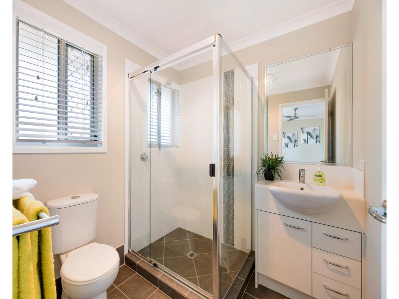 13 Rutherford Pl, Pelican Waters QLD 4551