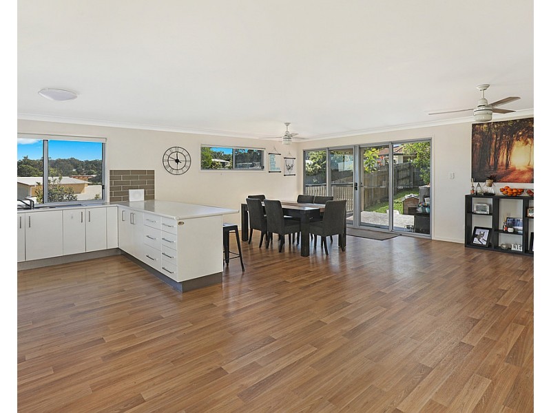 3 Satinwood Ct, Caloundra West QLD 4551