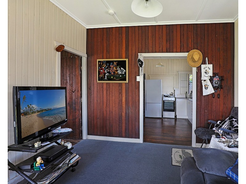 13 Bingera Tce, Caloundra QLD 4551