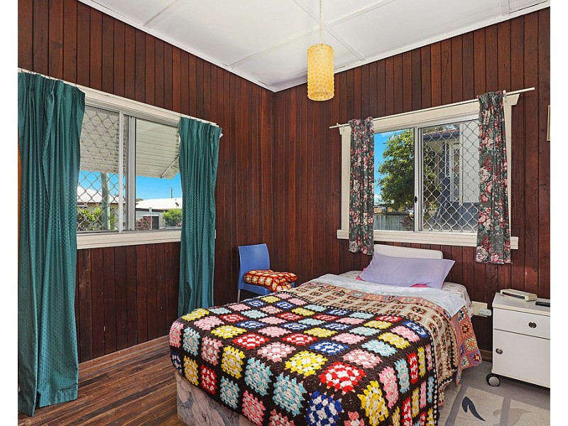 13 Bingera Tce, Caloundra QLD 4551