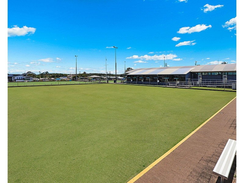 13 Bingera Tce, Caloundra QLD 4551