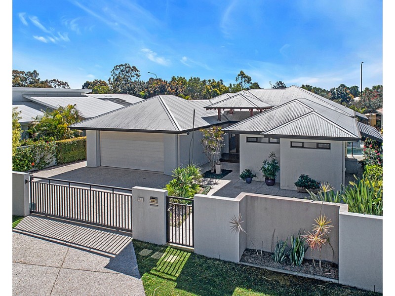 12 Sea Glint Place, Pelican Waters QLD 4551