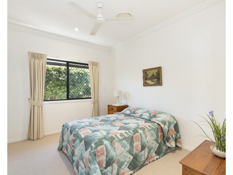 12 Sea Glint Place, Pelican Waters QLD 4551