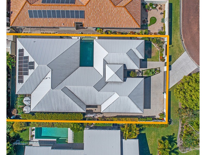 12 Sea Glint Place, Pelican Waters QLD 4551