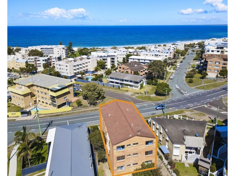 2/7 Moreton Parade, Kings Beach QLD 4551
