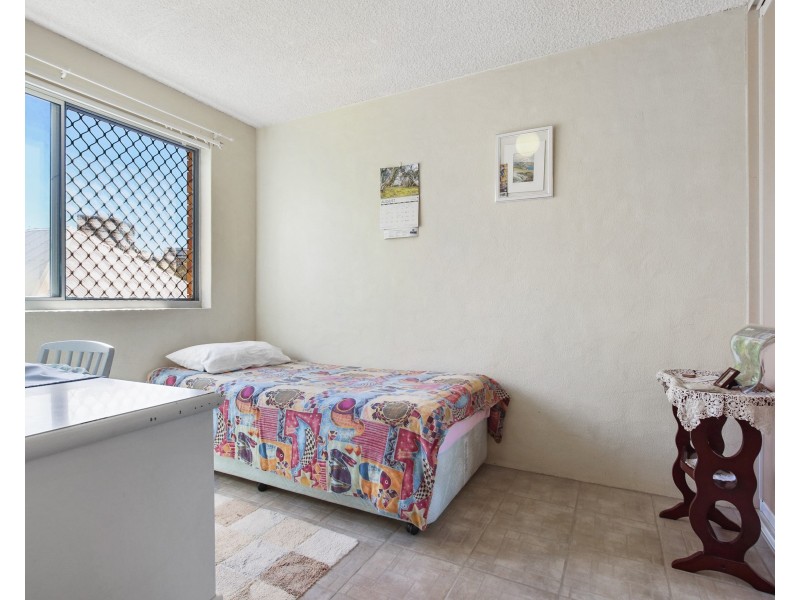 2/7 Moreton Parade, Kings Beach QLD 4551