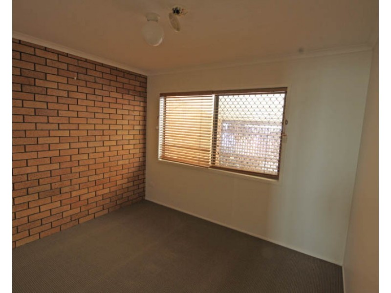 1/2 Gamban Esp, Currimundi QLD 4551