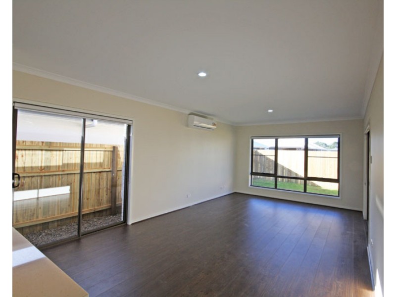 5 Mantis Crescent, Caloundra West QLD 4551