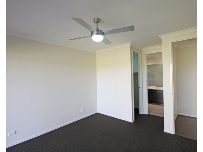 5 Mantis Crescent, Caloundra West QLD 4551