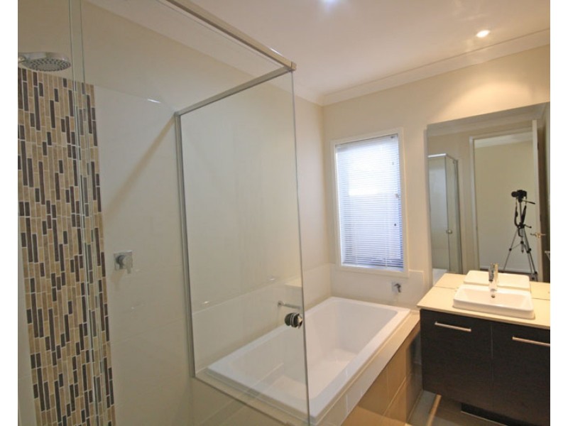 5 Mantis Crescent, Caloundra West QLD 4551