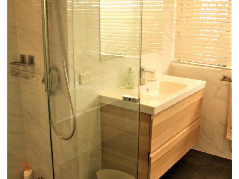 3 White Dove Court, Wurtulla QLD 4575