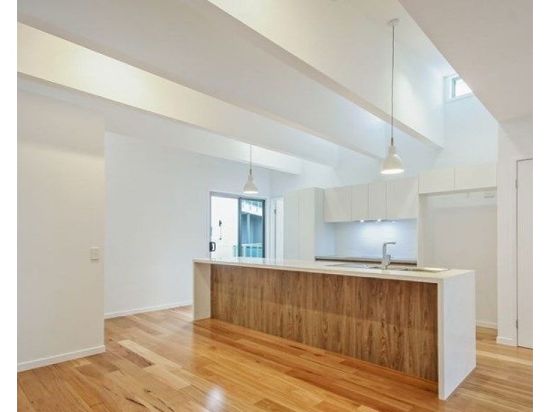 2/4 Ballinger Court, Buderim QLD 4556
