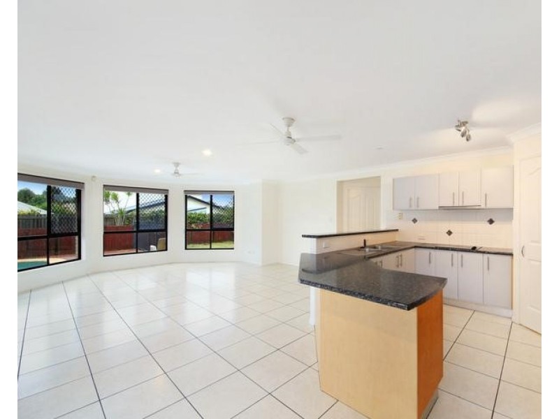 10 Primrose Pl, Little Mountain QLD 4551