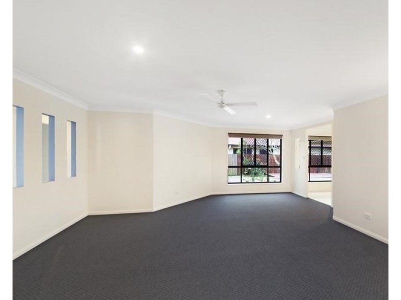 10 Primrose Pl, Little Mountain QLD 4551