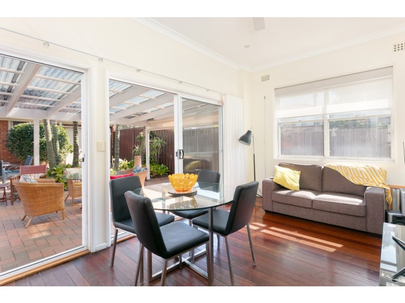 19 Kooloora Avenue, Freshwater NSW 2096