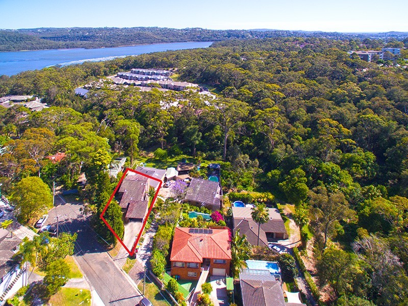 32 Greystoke Street, Wheeler Heights NSW 2097