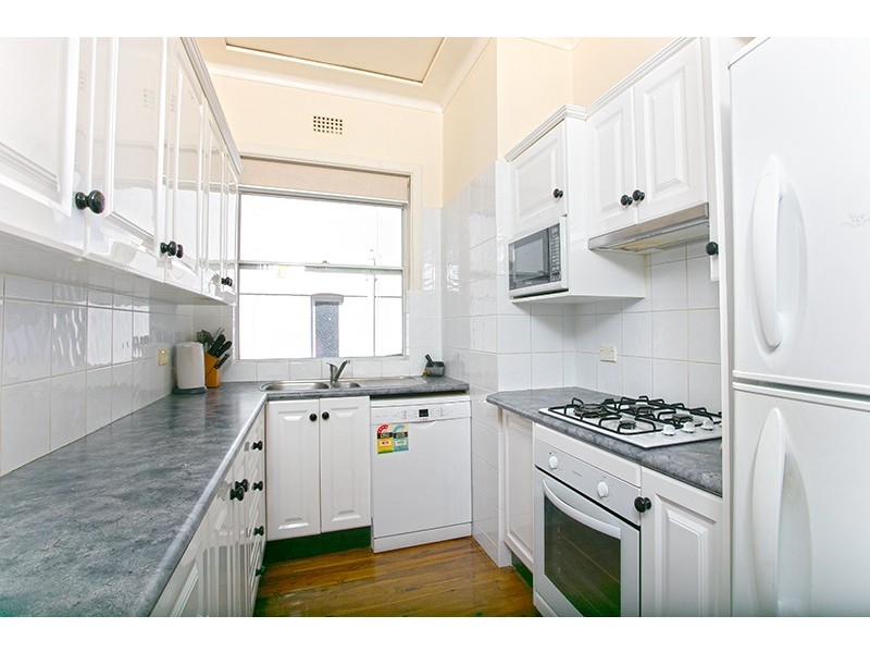 19 Kooloora Avenue, Freshwater NSW 2096