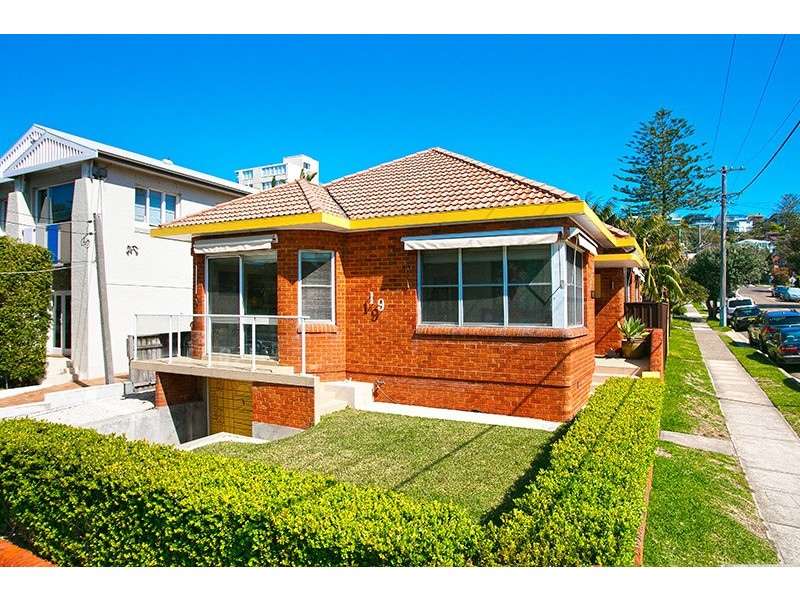 19 Kooloora Avenue, Freshwater NSW 2096