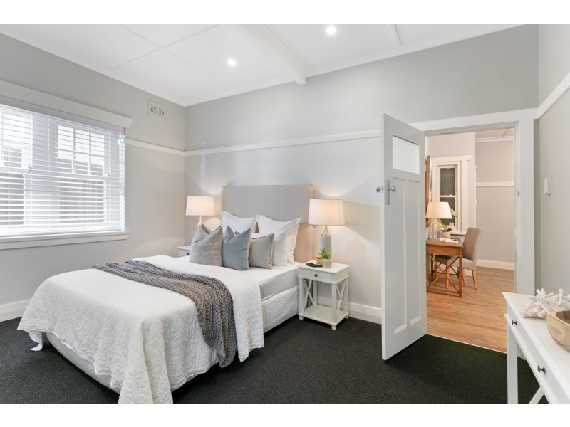 2/33 The Crescent, Manly NSW 2095