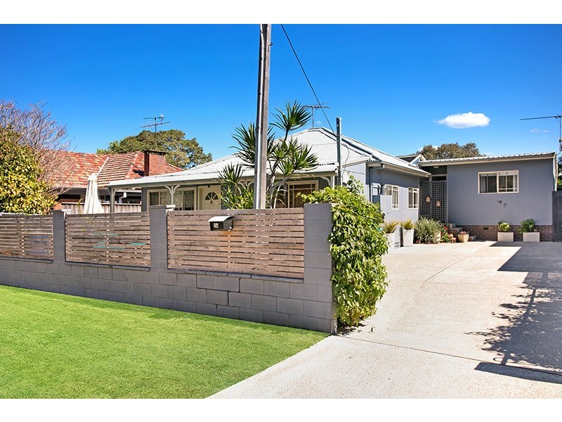 24 Collins Street, North Narrabeen NSW 2101