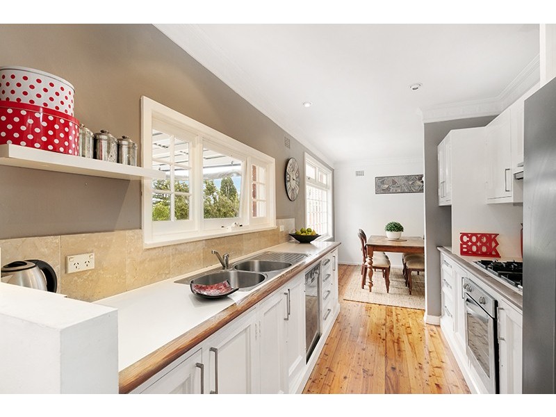 18 Wareham Crescent, Frenchs Forest NSW 2086