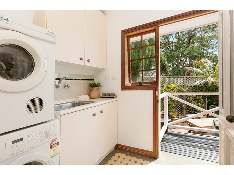 18 Wareham Crescent, Frenchs Forest NSW 2086