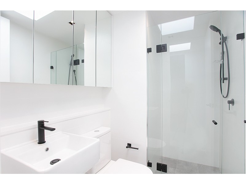 17/62-64 PITTWATER ROAD, Manly NSW 2095