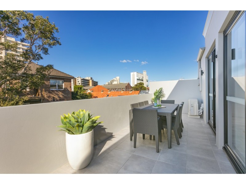 16/62-64 Pittwater Road, Manly NSW 2095