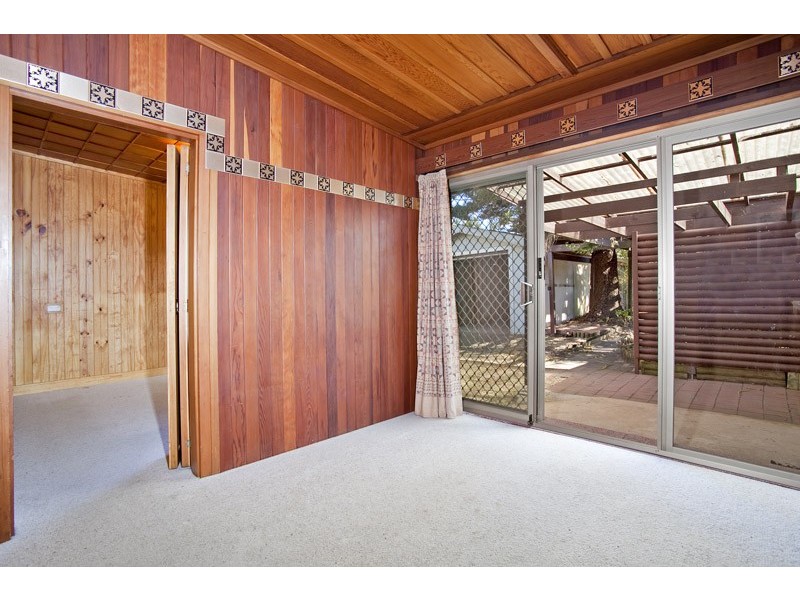 8 Jamieson Avenue, North Curl Curl NSW 2099