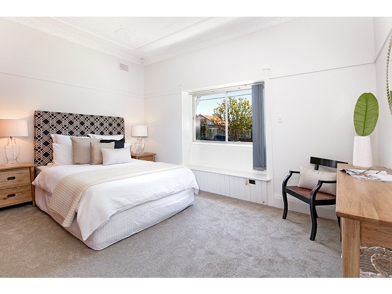 9 Earle Avenue, Ashfield NSW 2131