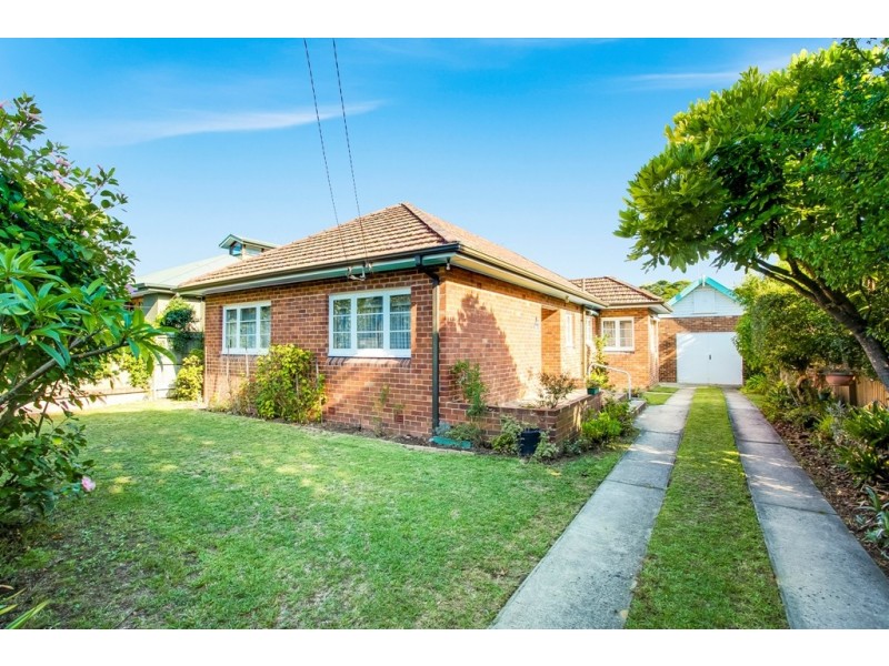 19 Lovett Street, Manly Vale NSW 2093